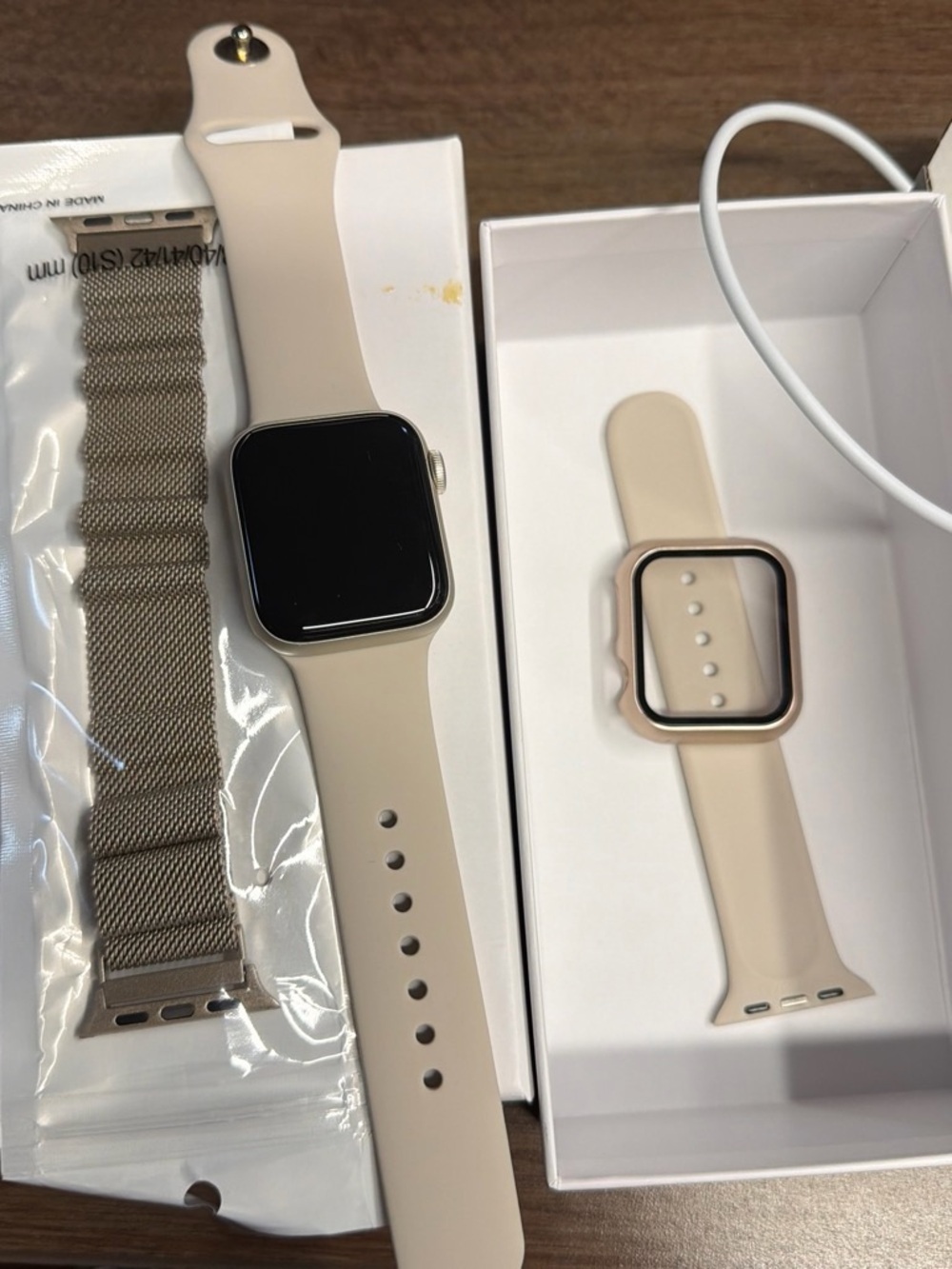 Apple Watch SE (2nd Generation) - 40mm GPS (Starlight) 2022
